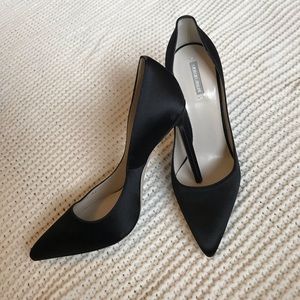 Giorgio Armani Satin pointed toe stiletto Pump 38